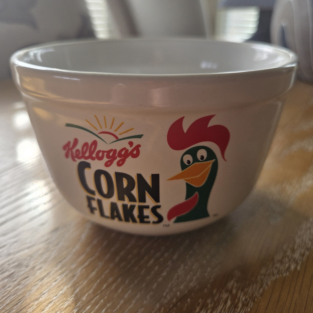 VINTAGE 1999 Kellogg's Corn Flakes White Bowl